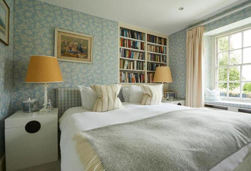 غرفة قياسية, The Kingham Plough