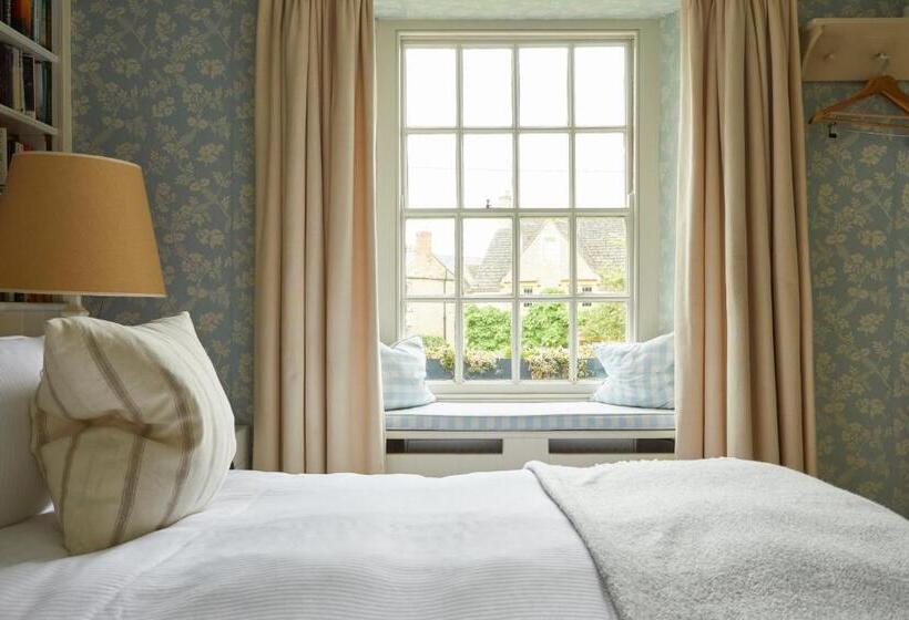 غرفة قياسية, The Kingham Plough