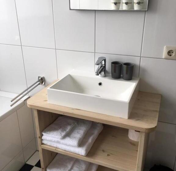 غرفة قياسية, T Lant Van Texsel