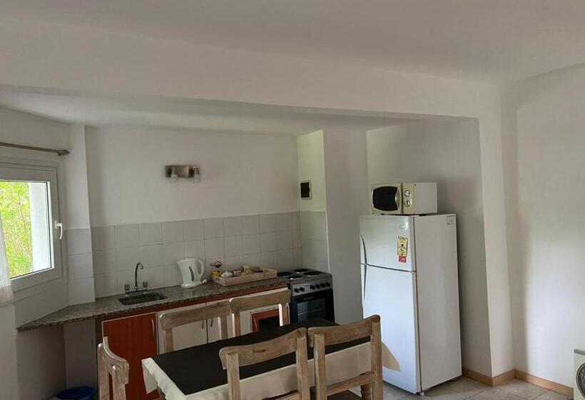 آپارتمان 1 خوابه, Los Aromos De Valeria