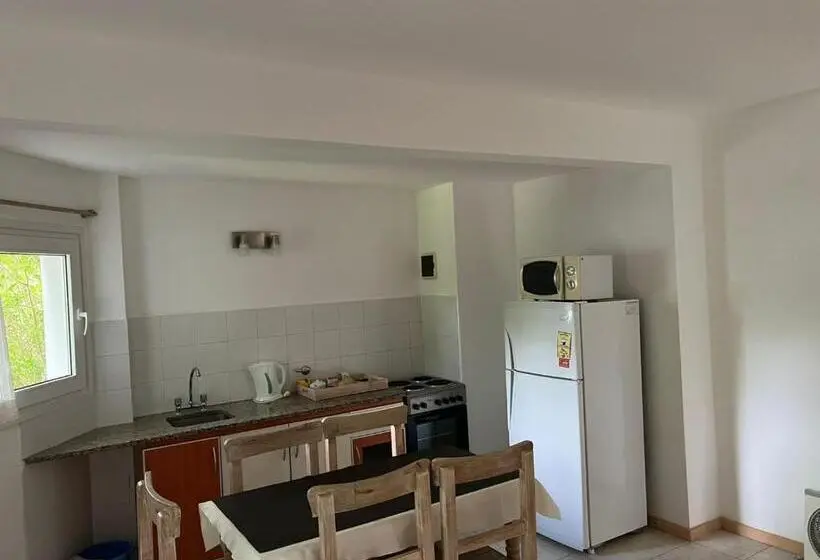 庭の見える１ベッドルームアパートメント, Los Aromos De Valeria