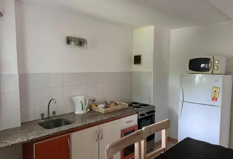 庭の見える１ベッドルームアパートメント, Los Aromos De Valeria