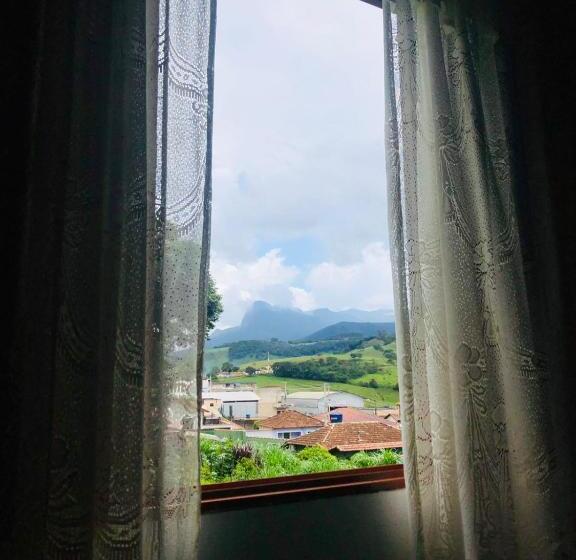 带大床的套房, Pousada Recanto Das Flores