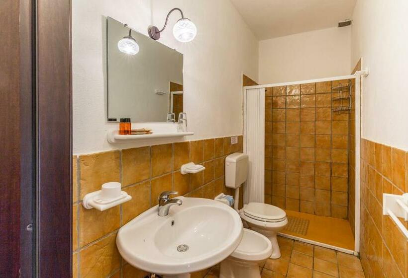 Трехместный Номер Superior, Fondo Cipollate