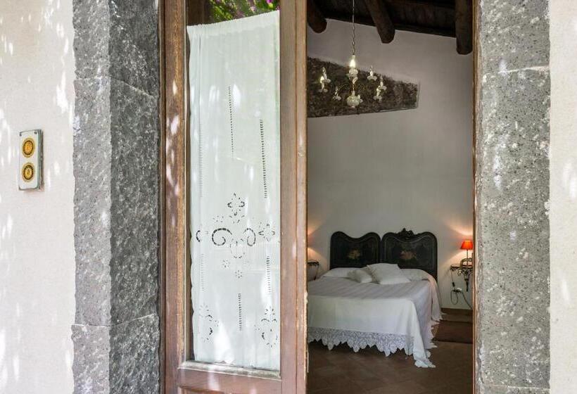 Трехместный Номер Superior, Fondo Cipollate