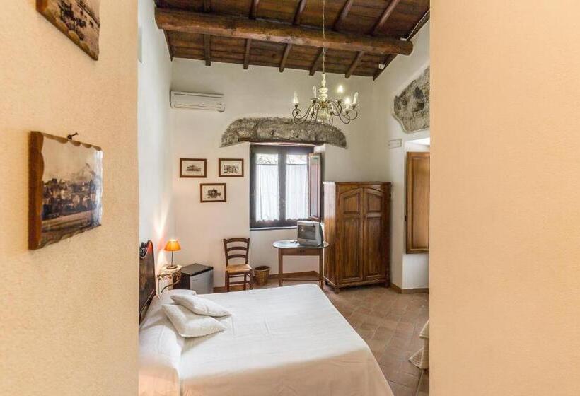 Трехместный Номер Superior, Fondo Cipollate