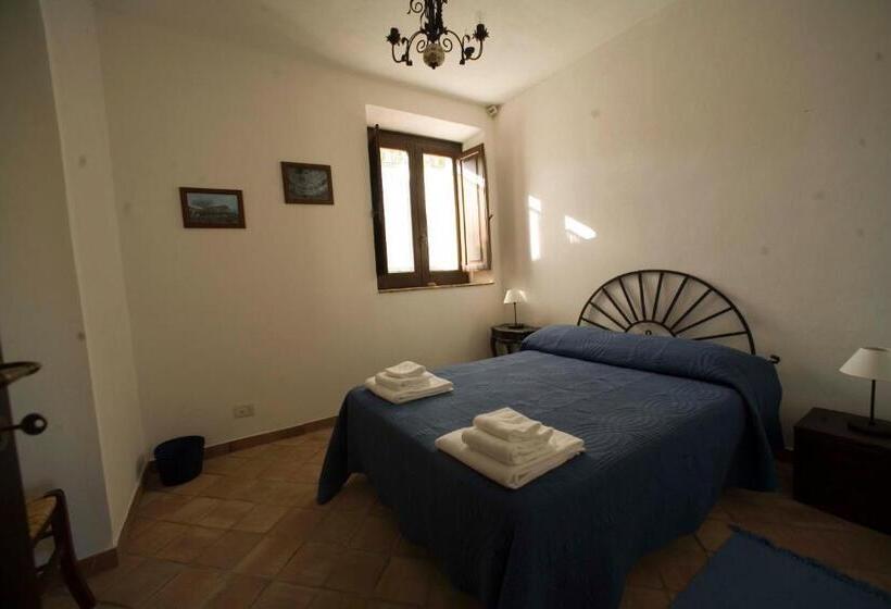 Четырехместный Номер Superior, Fondo Cipollate