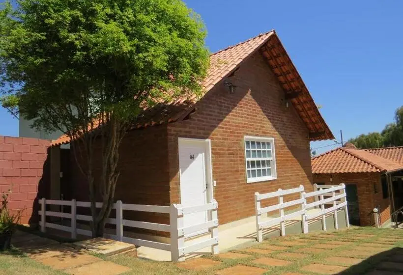 Standard-studio, Chalé Da Serra