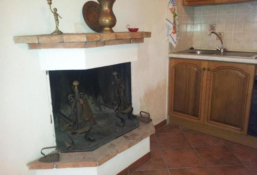 آپارتمان خانوادگی 2 خوابه, Agriturismo Pietramora