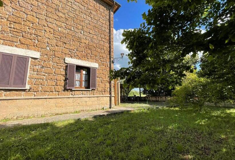 آپارتمان خانوادگی 2 خوابه, Agriturismo Pietramora