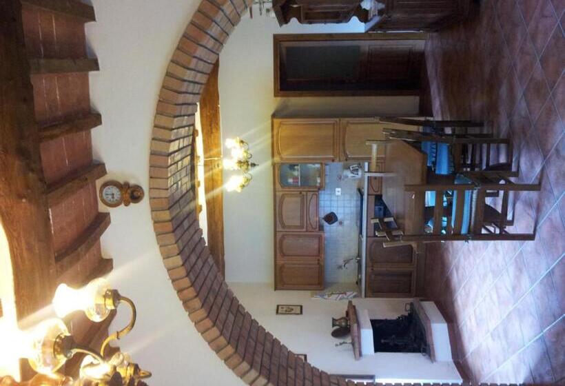 آپارتمان خانوادگی 2 خوابه, Agriturismo Pietramora