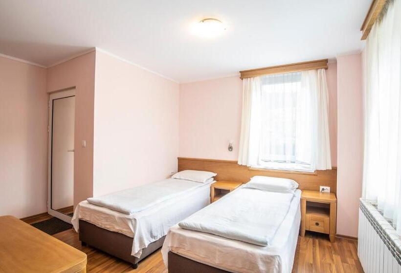 스탠다드 룸, Guest House Roden Dom