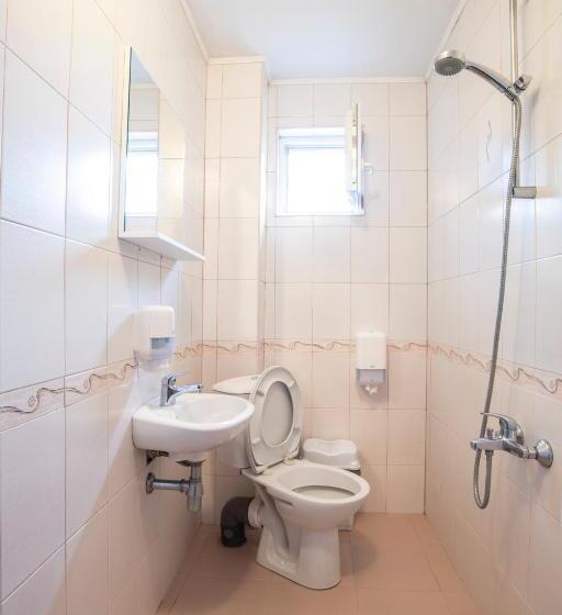 标准间, Guest House Roden Dom