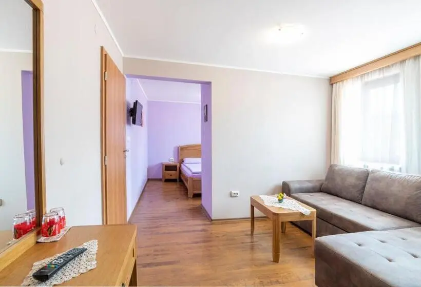 スイート, Guest House Roden Dom