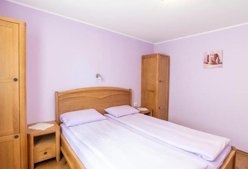 套房, Guest House Roden Dom