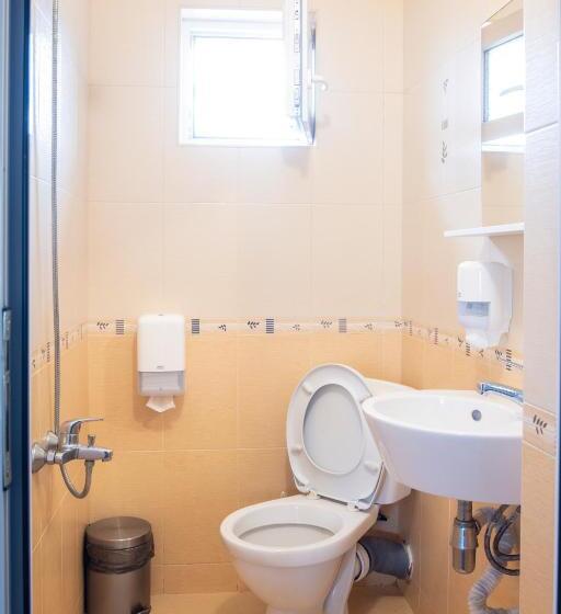스위트, Guest House Roden Dom