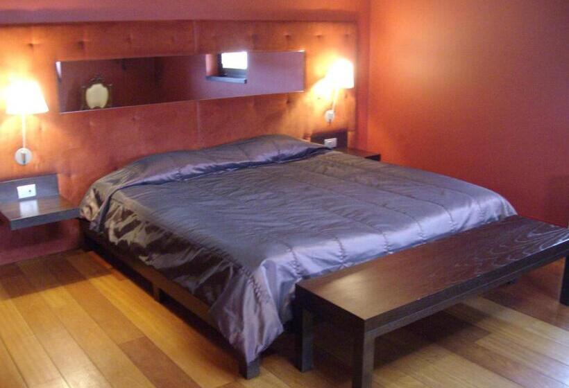 סוויטה עם ג'קוזי, Kokoshkovata Boutique House