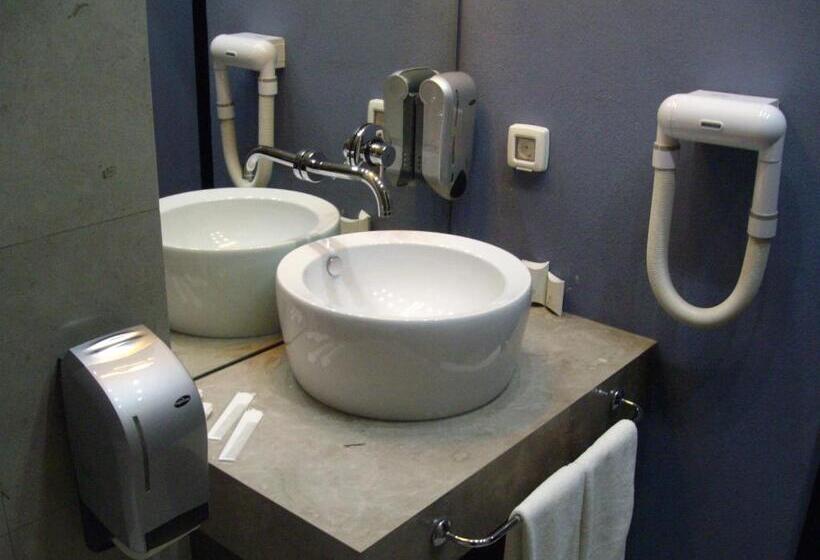 סוויטה עם ג'קוזי, Kokoshkovata Boutique House