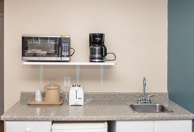 スタンダードルーム, Charlroy Motel