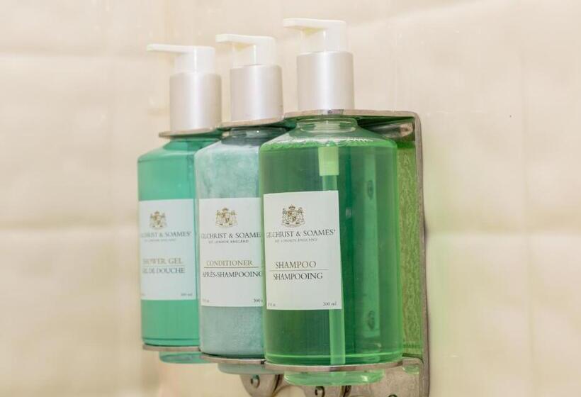 オーシャンビューファミリールーム, Charlroy Motel