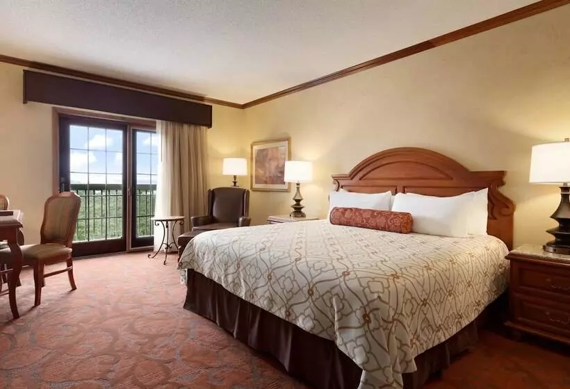 اتاق استاندارد با تخت دوبل, Chateau On The Lake Resort Spa And Convention Center
