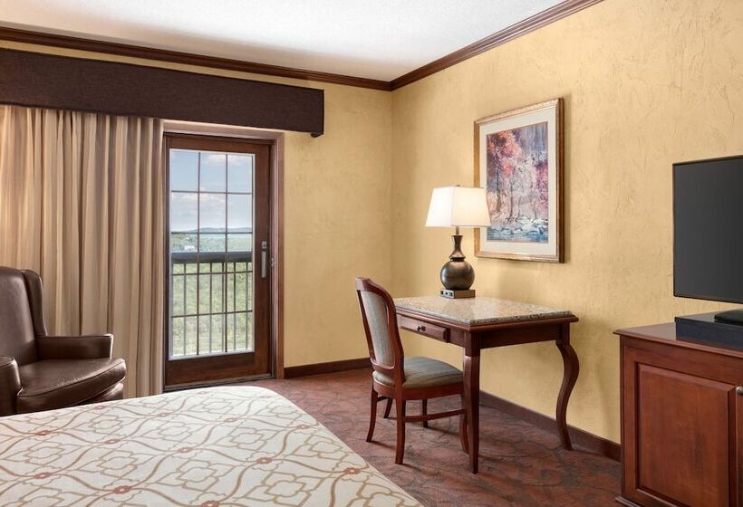 스탠다드 룸 더블 침대, Chateau On The Lake Resort Spa And Convention Center