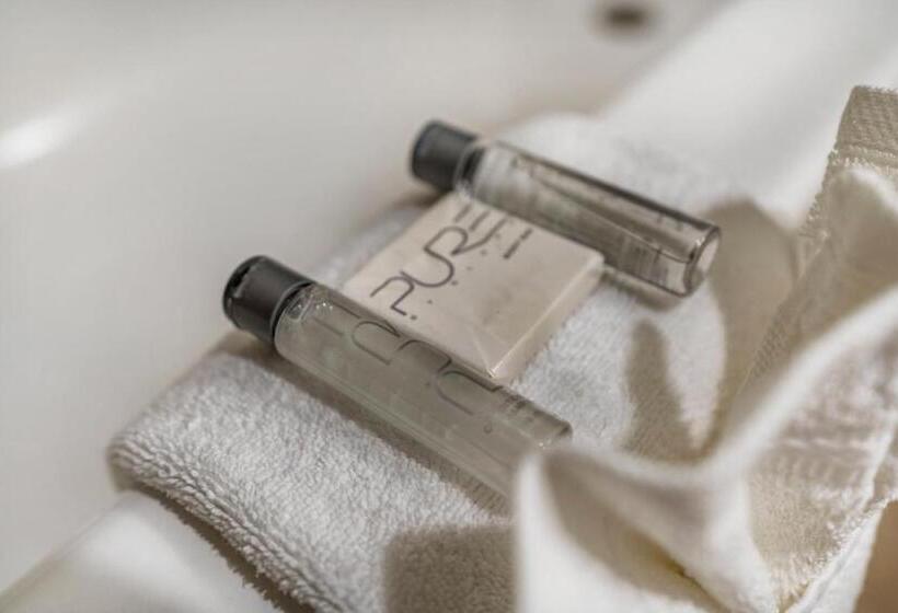 デラックススタジオ, Chase Suite El Paso