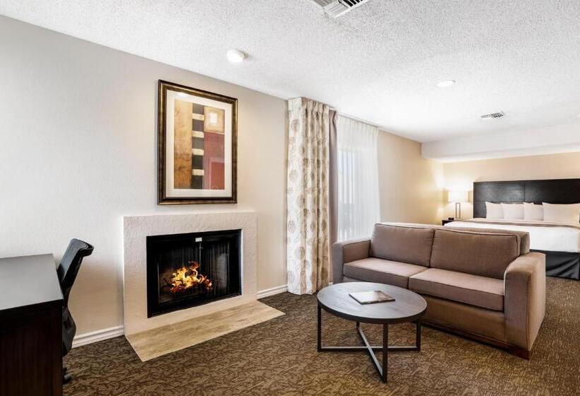 スタンダードスタジオ, Chase Suite  El Paso