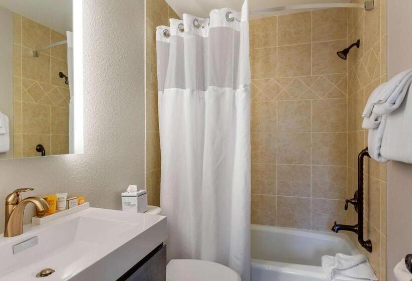 带大床的套房, Church Street Inn, Ascend Hotel Collection