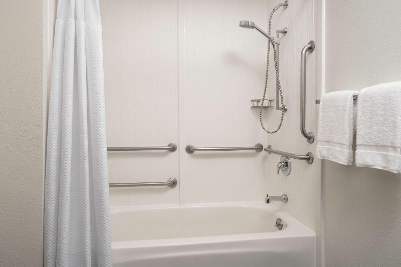 اتاق استاندارد با تخت بزرگ, Courtyard By Marriott Dothan