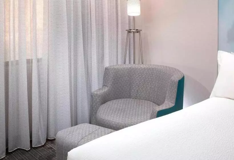 スタンダードルーム, Courtyard By Marriott Pensacola
