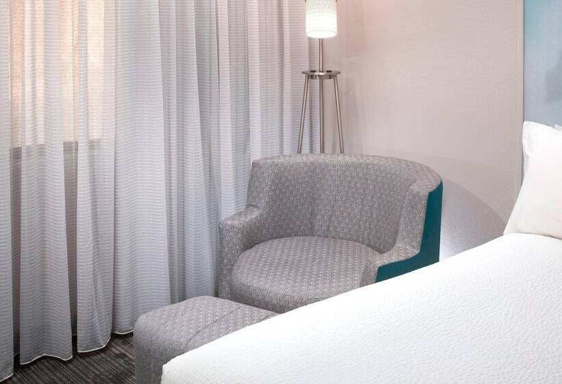 غرفه قياسيه سريرين مزدوجين, Courtyard By Marriott Pensacola