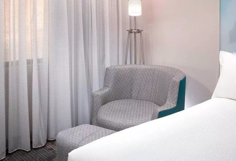 ２ダブルベッドのスタンダードルーム, Courtyard By Marriott Pensacola