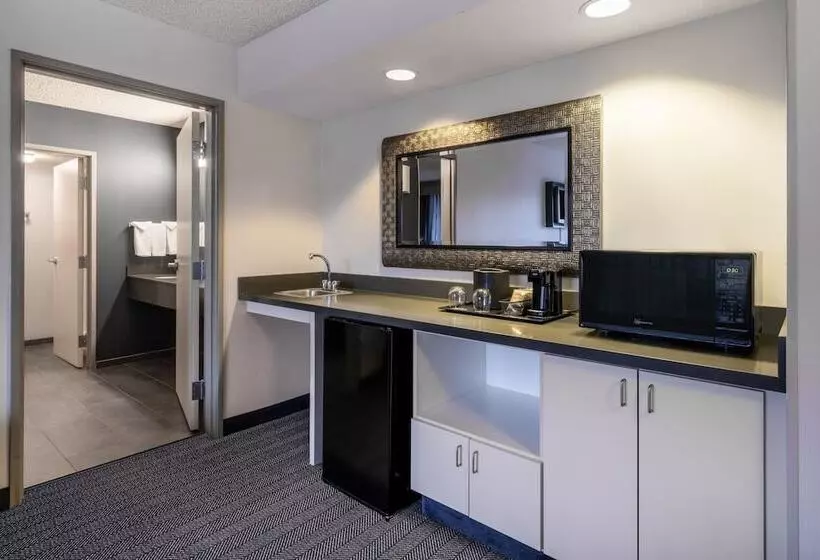 سوییت اجرایی, Courtyard Salt Lake City Airport