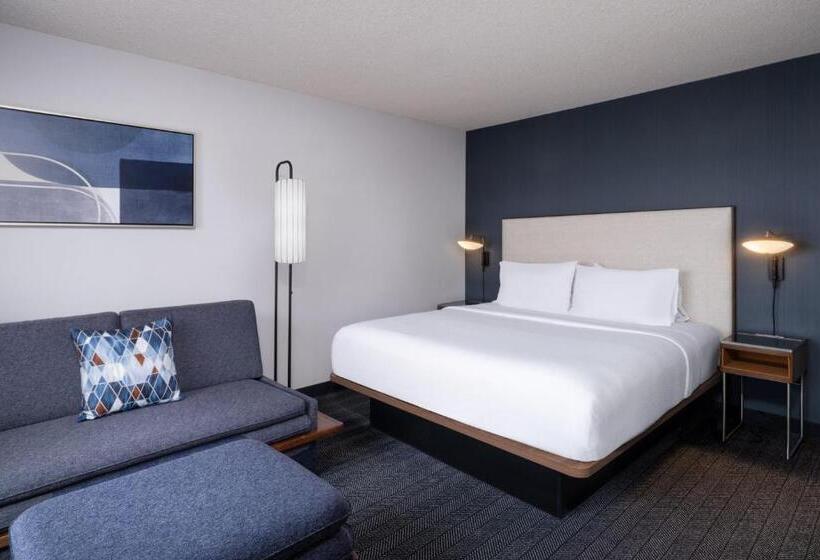 חדר סטנדרט עם מיטת קינג, Courtyard Salt Lake City Airport