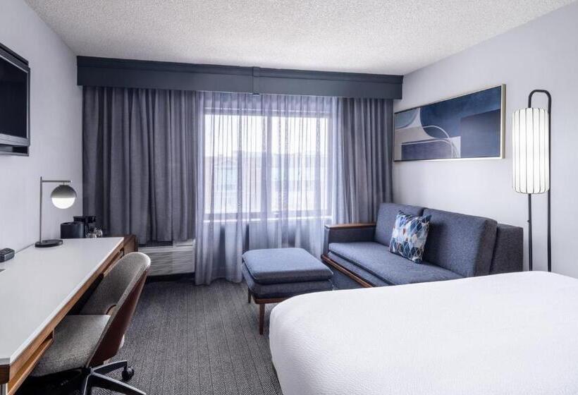 חדר סטנדרט עם מיטת קינג, Courtyard Salt Lake City Airport