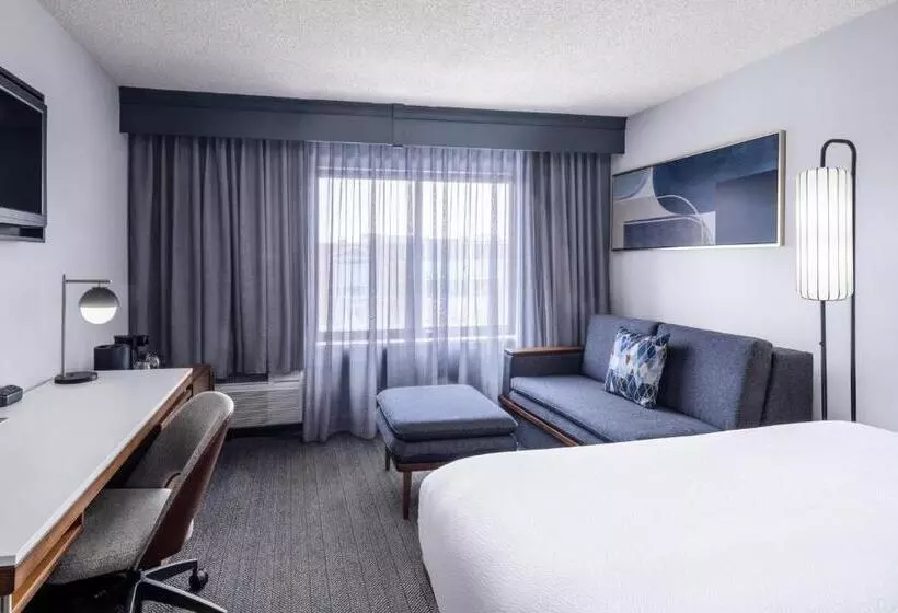 اتاق استاندارد با تخت بزرگ, Courtyard Salt Lake City Airport
