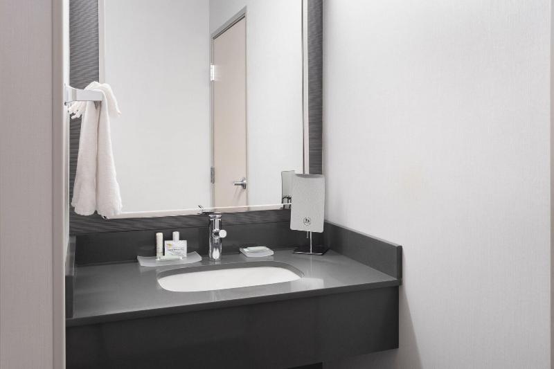 חדר סטנדרט, Courtyard Salt Lake City Airport