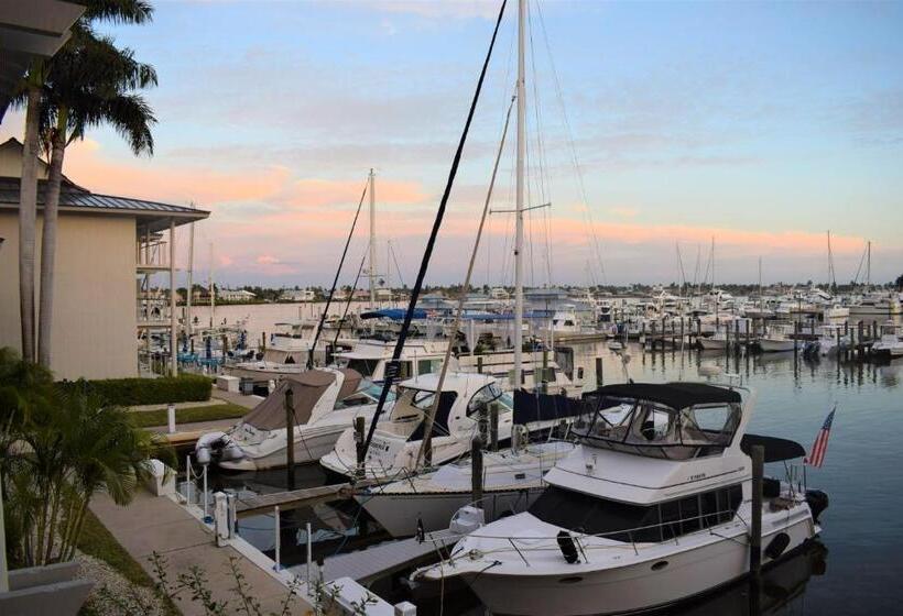 غرفة ديلوكس سرير كينج, Cove Inn On Naples Bay