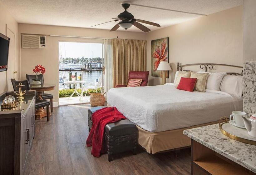 带大床的豪华间, Cove Inn On Naples Bay