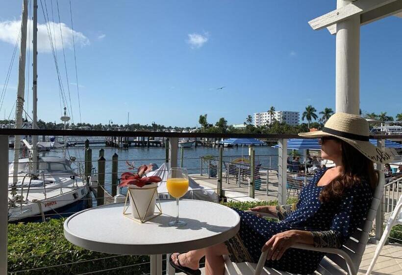 غرفة ديلوكس سرير كينج, Cove Inn On Naples Bay