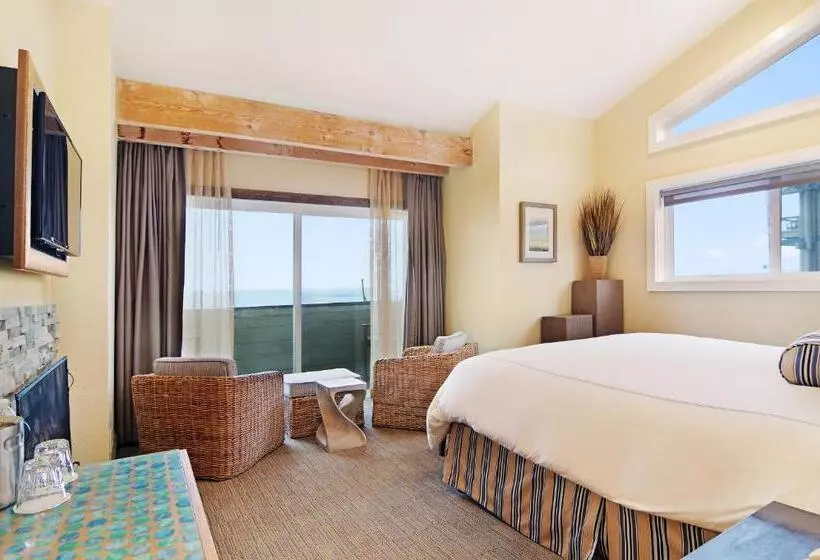 اتاق استاندارد با تخت بزرگ, Cypress Inn On Miramar Beach