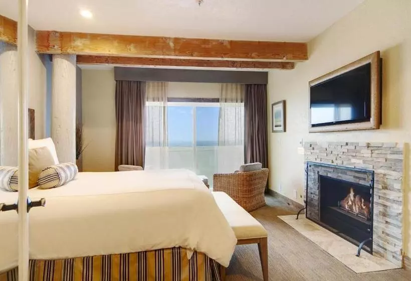 اتاق استاندارد با چشم‌انداز دریا, Cypress Inn On Miramar Beach