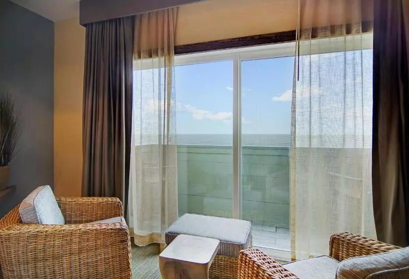 اتاق استاندارد با چشم‌انداز دریا, Cypress Inn On Miramar Beach