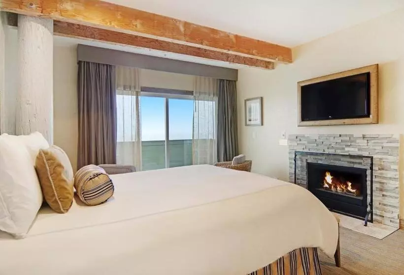 اتاق استاندارد با چشم‌انداز دریا, Cypress Inn On Miramar Beach