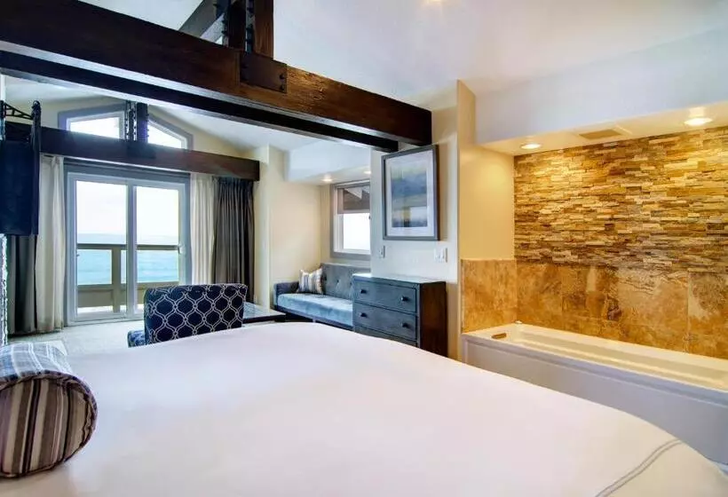 سوئیت اجرایی با تخت کینگ, Cypress Inn On Miramar Beach