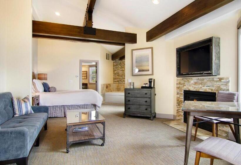 סוויטה עם ג'קוזי, Cypress Inn On Miramar Beach