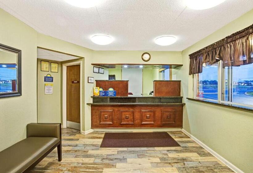 غرفة قياسية, Days Inn By Wyndham Clarksville Tn