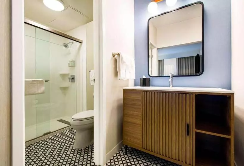 سوئیت با تخت بزرگ, Sonesta Select Philadelphia Airport