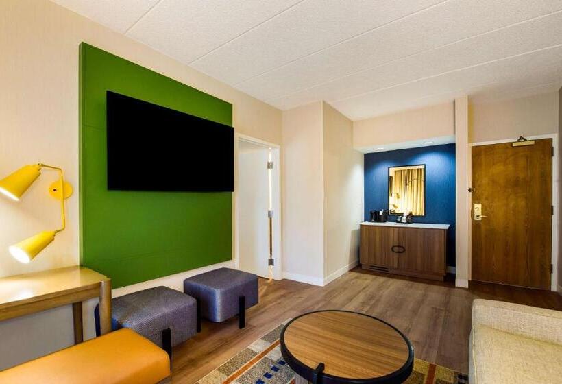 스위트, Sonesta Select Philadelphia Airport